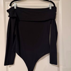 Aritzia - Off-Shoulder Long Sleeve Black Bodysuit